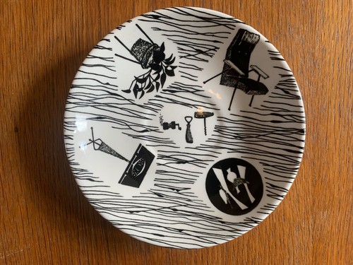 Homemaker ridgway potteries - by,